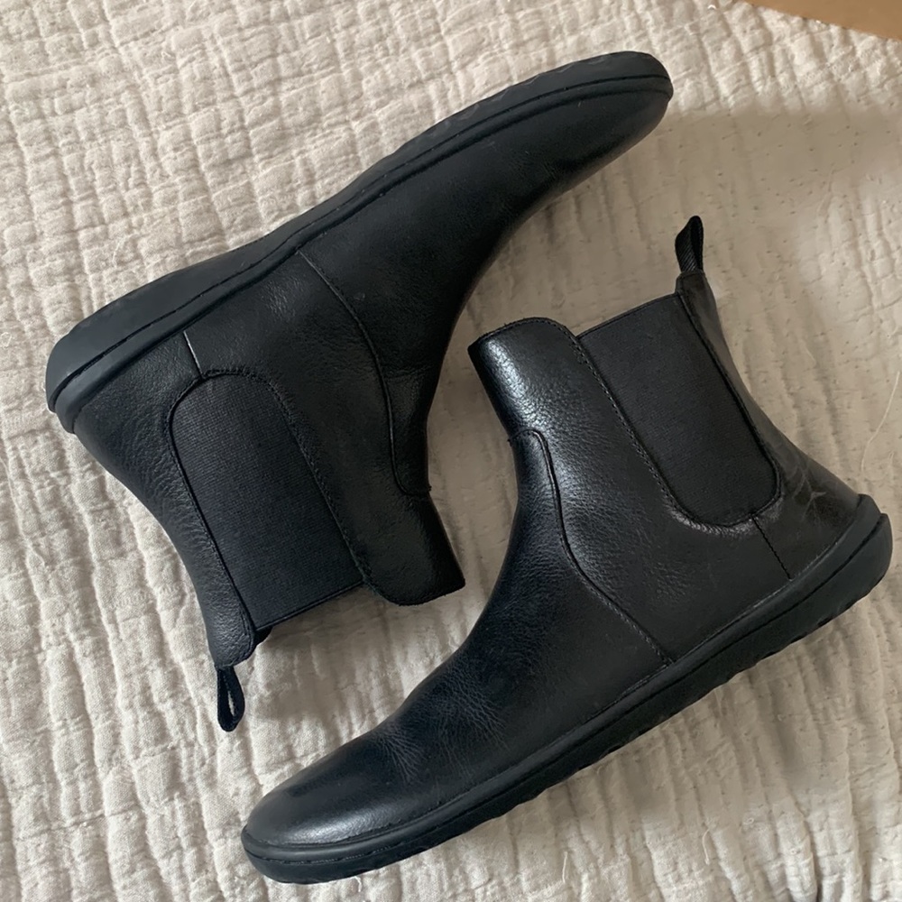 Vivobarefoot Chelsea boot